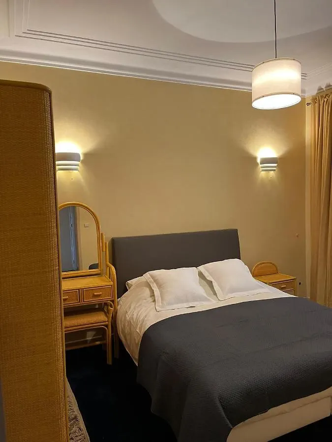 Bel Appartement Avec Vue Sur Parc - Tour Japonaise Brusel 0*,  Belgie